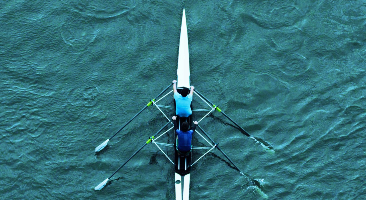 Two people are kayaking in the sea; image used on HSBC Malaysia Liquid where to next article page.
