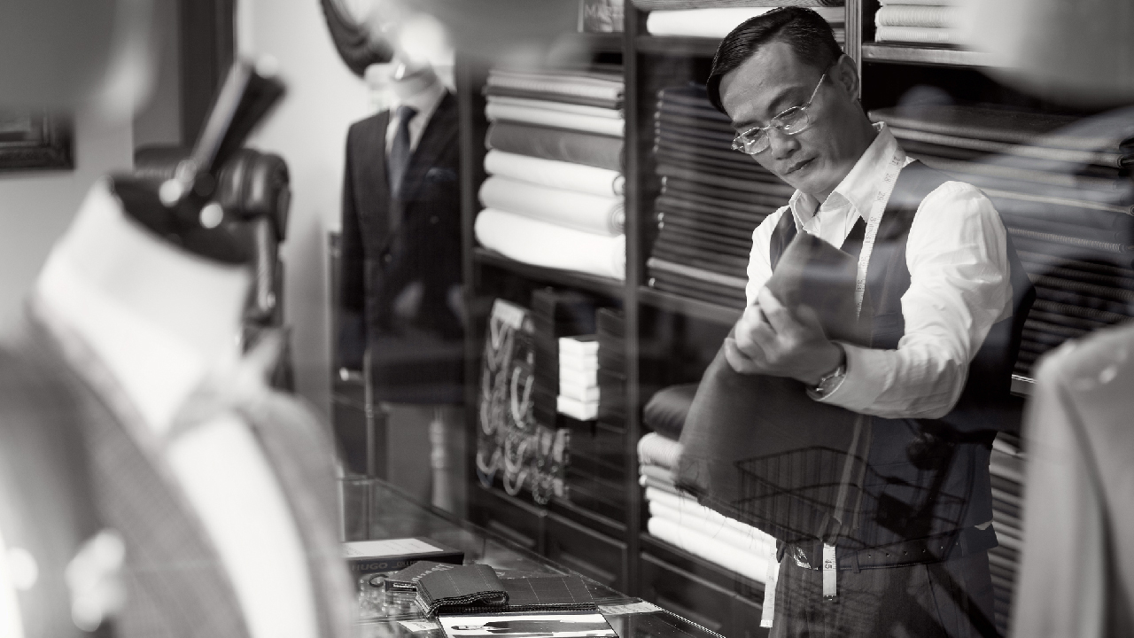Find out more for Privileges page; image used for Get ahead with HSBC Fusion page.